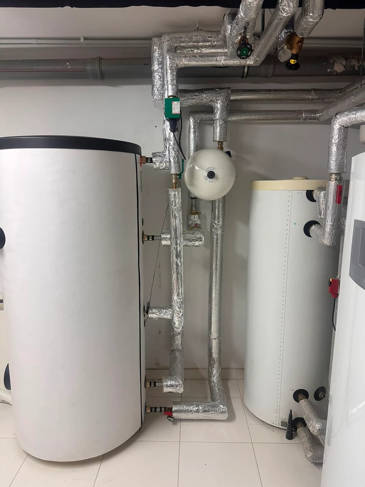 Heizzentrale & Pufferspeicher – Bild 1 von 6